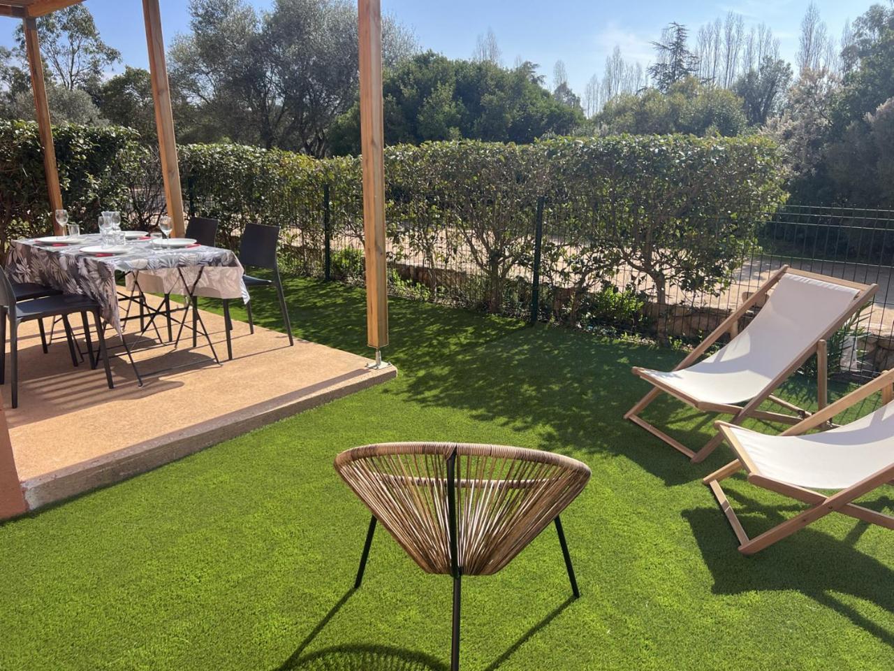Mini Villa 4-6 Pers. Les Hameaux De Saint Cyprien Lecci Kültér fotó